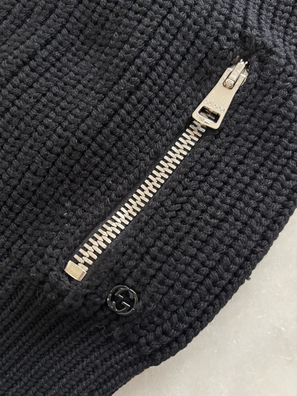 Gucci Black Zip Ribbed Sweater Jacket - Picture 2 of 8